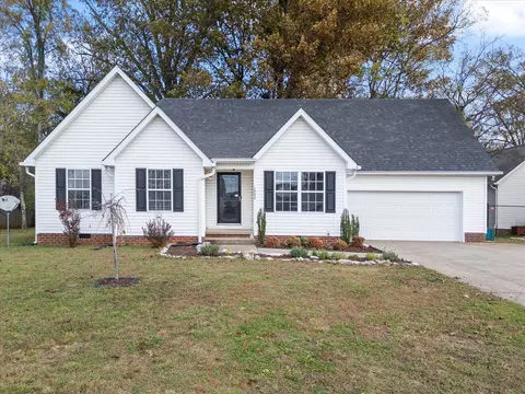1997 Stoney Meadow Dr, Murfreesboro, TN 37128