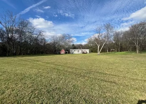 585 Sherrilltown Rd, Watertown, TN 37184