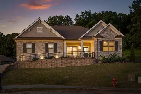 9051 Bear Claw Xing, Ooltewah, TN 37363