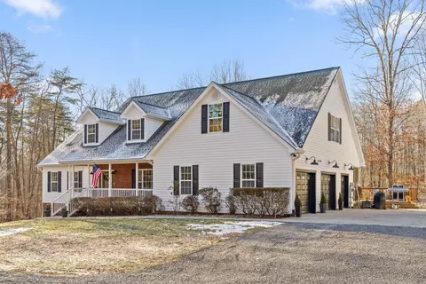 3018 Poe Rd, Soddy Daisy, TN 37379
