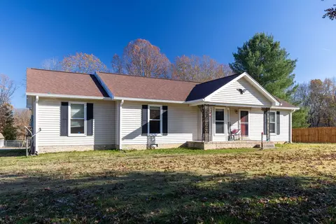 2041 Shawnee Ln, Greenbrier, TN 37073