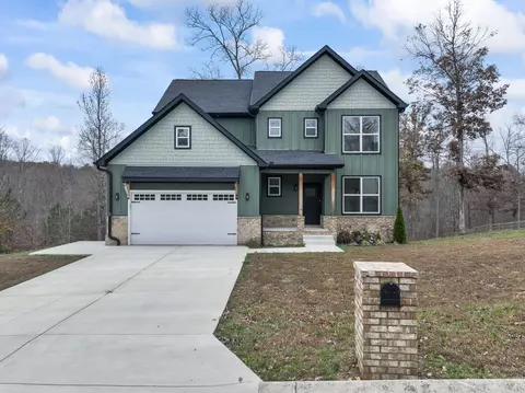 224 Cherokee Dr, White Bluff, TN 37187