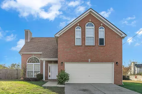 1706 Chris Dr, La Vergne, TN 37086
