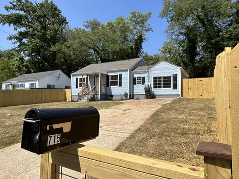 715 W Henderson Dr, Chattanooga, TN 37411