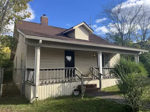330 33rd Ave N, Nashville, TN 37209