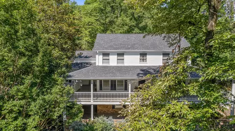 5349 Fairview Rd, Hixson, TN 37343