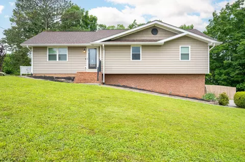 109 Shady Brook Ln, Ringgold, GA 30736