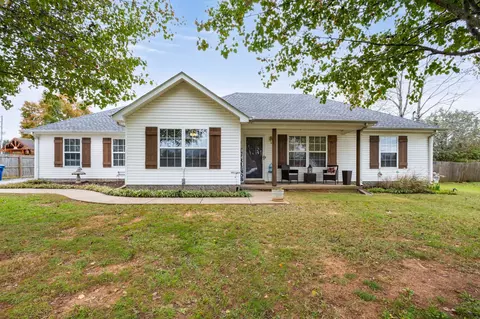 106 Fresca Ct, Murfreesboro, TN 37129