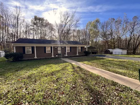 2390 Harts Bridge Rd, Jackson, TN 38301