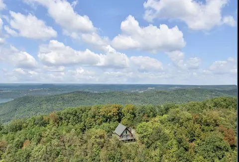 207 Cliffside Ln, New Tazewell, TN 37825