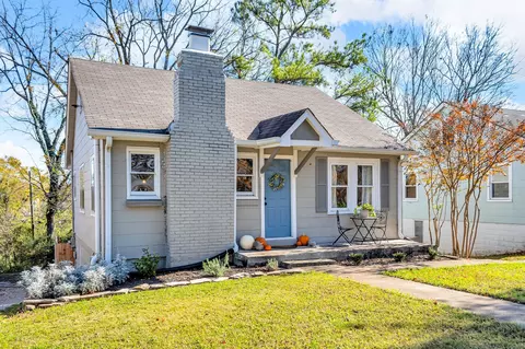 1813 Dimple Ct, Columbia, TN 38401