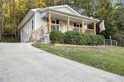 908 Mill Creek Rd, Rocky Face, GA 30740