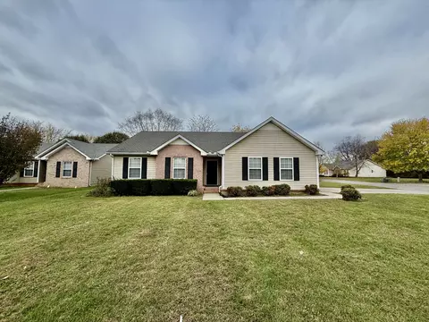 1110 Melvin Dr, Murfreesboro, TN 37128