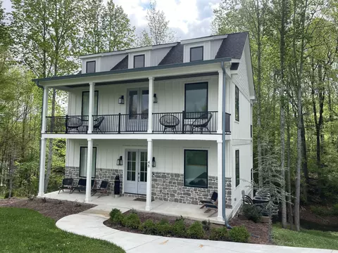 48 White Oak Ln, Winchester, TN 37398