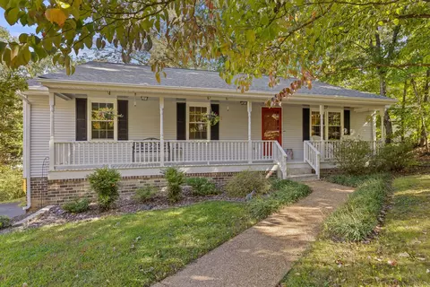 5314 Village Garden Dr, Ooltewah, TN 37363