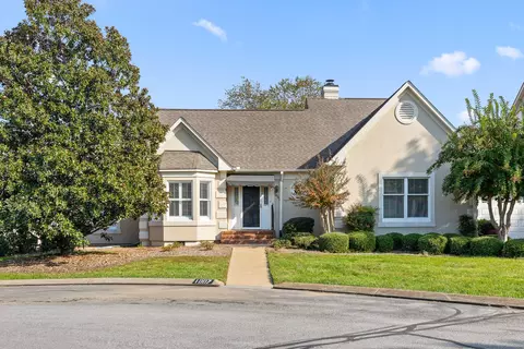 1007 Northbridge Ln, Chattanooga, TN 37405