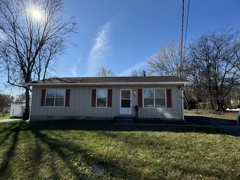 1407 Barberry Pl, Hopkinsville, KY 42240