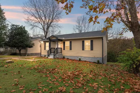 2718 Old Matthews Rd, Nashville, TN 37207