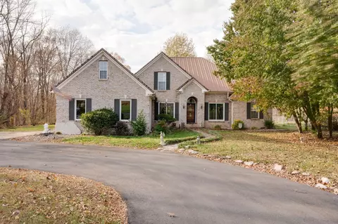 631 Cook Rd # B, Portland, TN 37148
