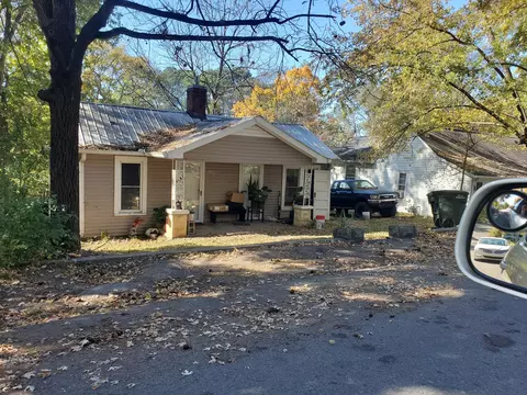 519 Hayes St, Springfield, TN 37172