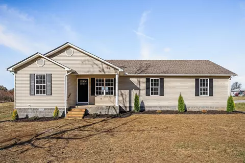 29 Seven Springs Rd, Mcminnville, TN 37110