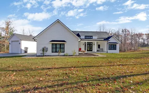 83 Mountain Preserve Pkwy, Crab Orchard, TN 37723