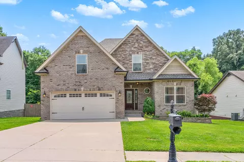 1496 Amberley Dr, Clarksville, TN 37043