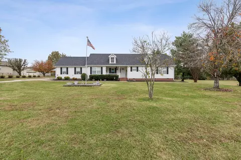 151 Hidden Cove Ct, Gallatin, TN 37066