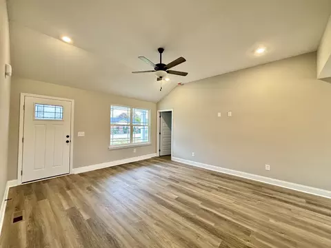 502 Mabel St, Springfield, TN 37172 photo 3
