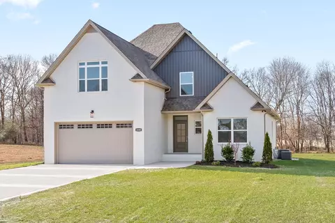 4500 Crossroads Dr, Clarksville, TN 37040
