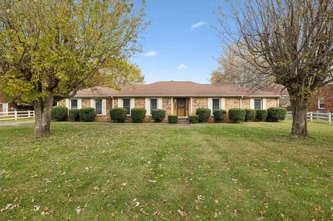 4068 Confederate Rd, Murfreesboro, TN 37128