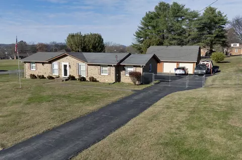 402 Page Dr, Goodlettsville, TN 37072