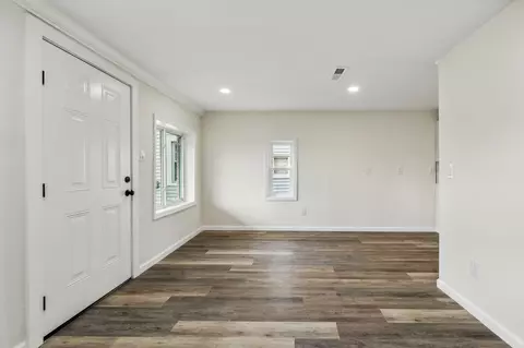 517 E Castle St, Murfreesboro, TN 37130 photo 11