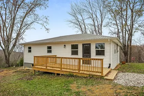 3492 Hilham Hwy, Hilham, TN 38568