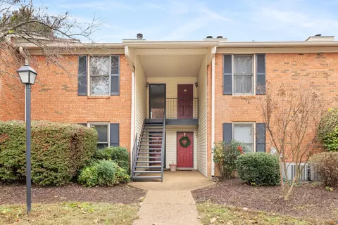 110 Westfield Dr, Nashville, TN 37221