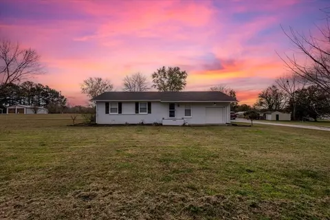 189 James Rd, New Johnsonville, TN 37134