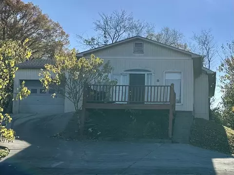 333353 Oak St SW, Cleveland, TN 37311