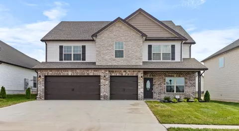 650 Woodrush Dr, Clarksville, TN 37040