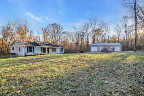 487 Busby Rd, Loretto, TN 38469