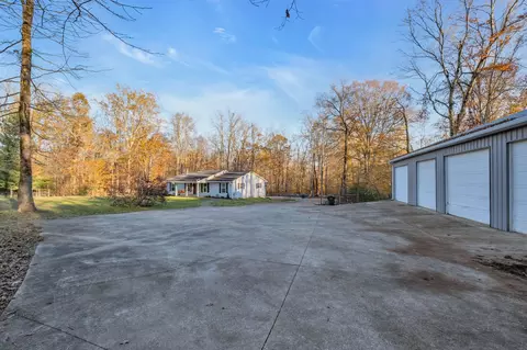 487 Busby Rd, Loretto, TN 38469 photo 8