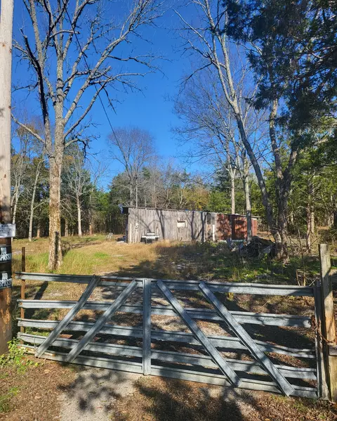 427 Double Springs Rd, Murfreesboro, TN 37127