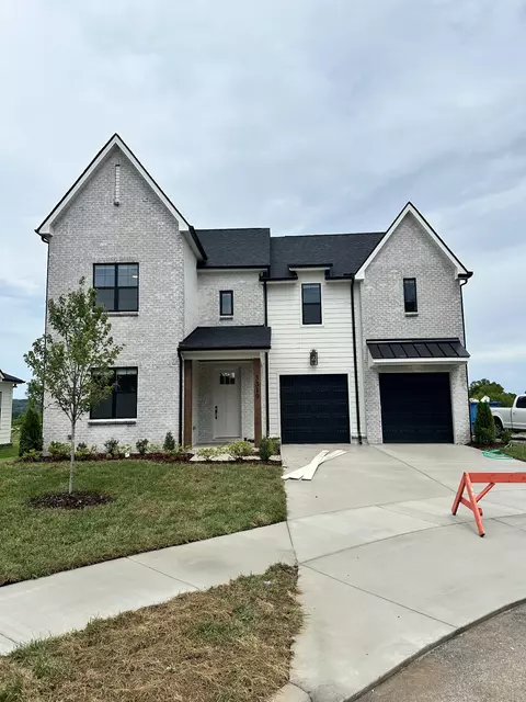 3319 Sassafras Ln, Thompsons Station, TN 37179