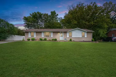 303 Nottingham Pl, Clarksville, TN 37042