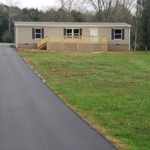 790 Middle Fork Rd, Hartsville, TN 37074