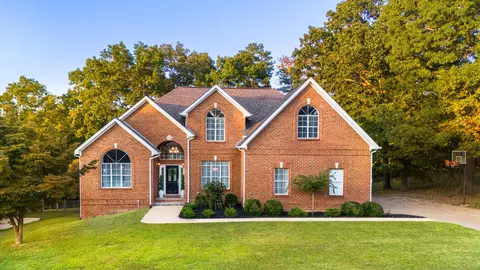 7079 Flagridge Dr, Ooltewah, TN 37363