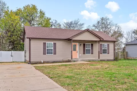 1270 Silver Star Dr, Clarksville, TN 37042