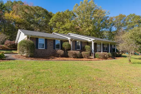 178 Quinton Dr SW, Calhoun, GA 30701