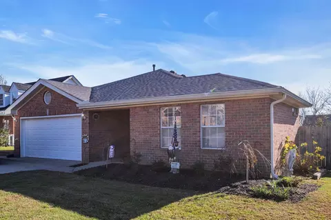 2172 Spring Hill Cir, Spring Hill, TN 37174