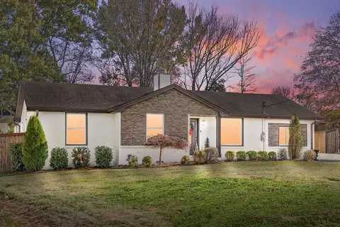 117 Forest View Dr, Hendersonville, TN 37075