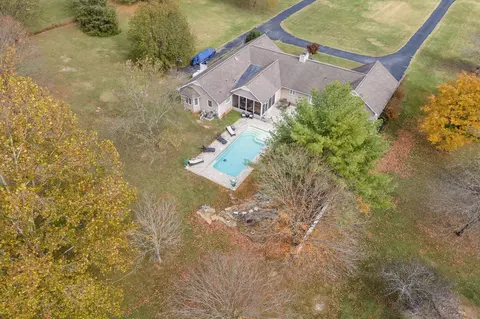 1169 Roseland Dr, Columbia, TN 38401